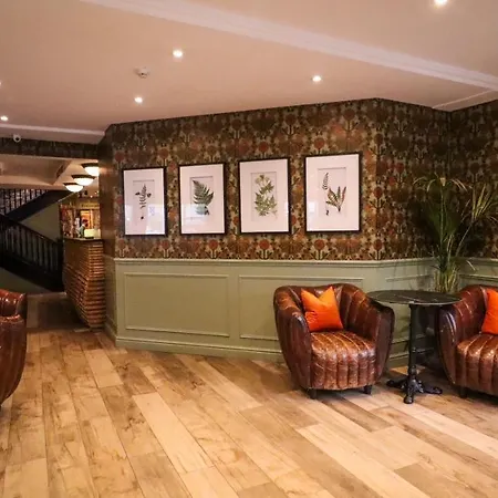 The At Ξενοδοχείο 4*