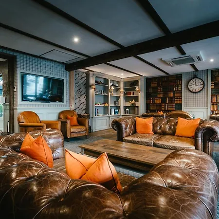 The At Hotel Grasmere