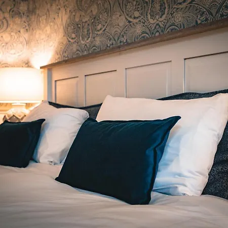 The At Hotel