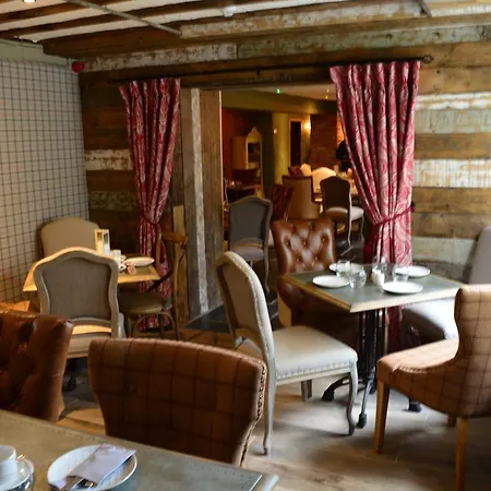 The At Hotel Grasmere