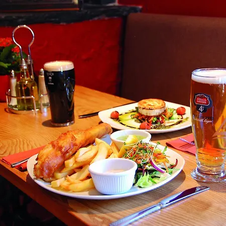 The At Ξενοδοχείο 4*