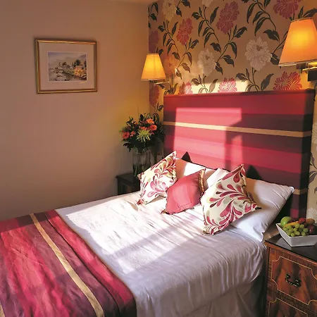 The At Ξενοδοχείο