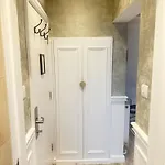 The At Hotel 4*