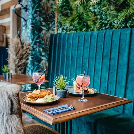 The At Hotel Grasmere