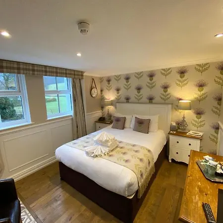 Hotel The At 4*