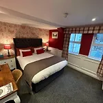 The At Hotel 4*